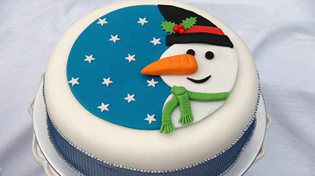 Christmas Cake Guide: Snowman Cake By The Pink Whisk