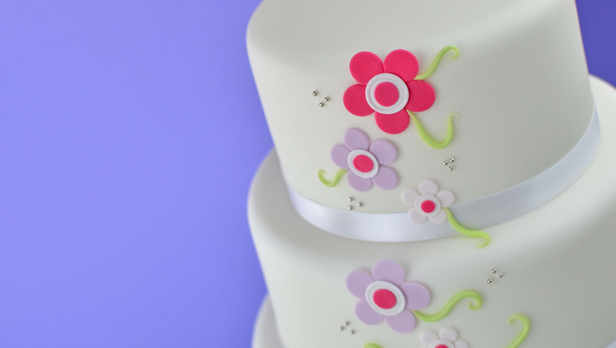 WIN Goodies To Make Your Own Wedding Cake